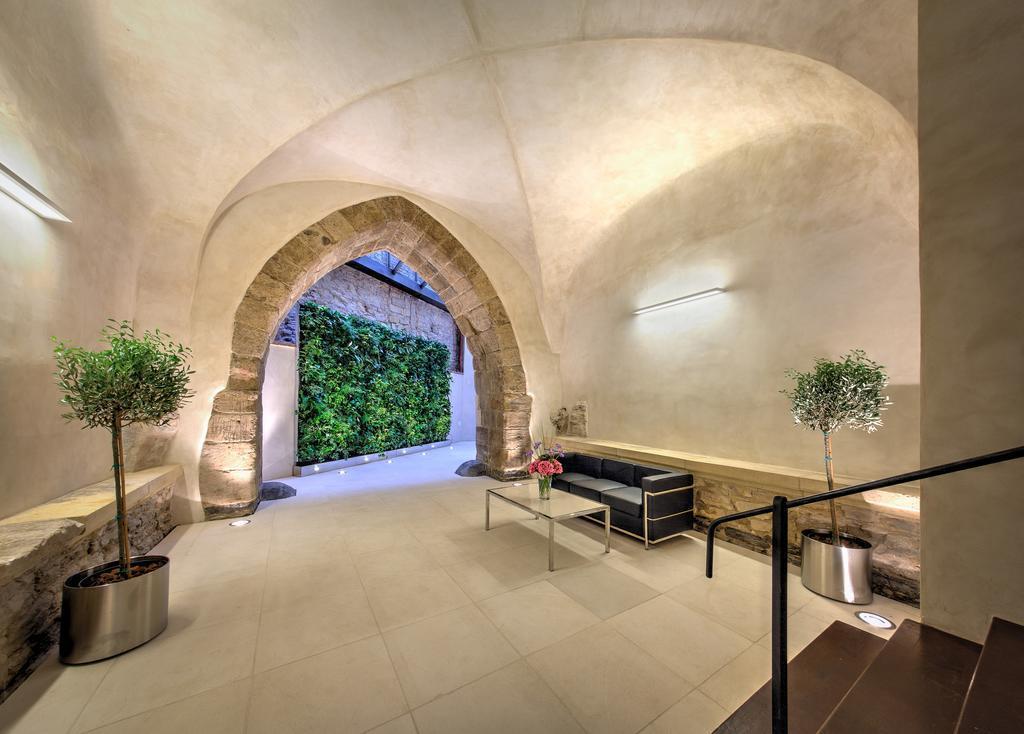 Панорама Bishops House 4*