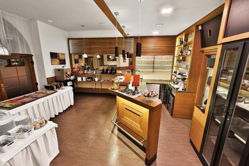 Панорама Attic 3*