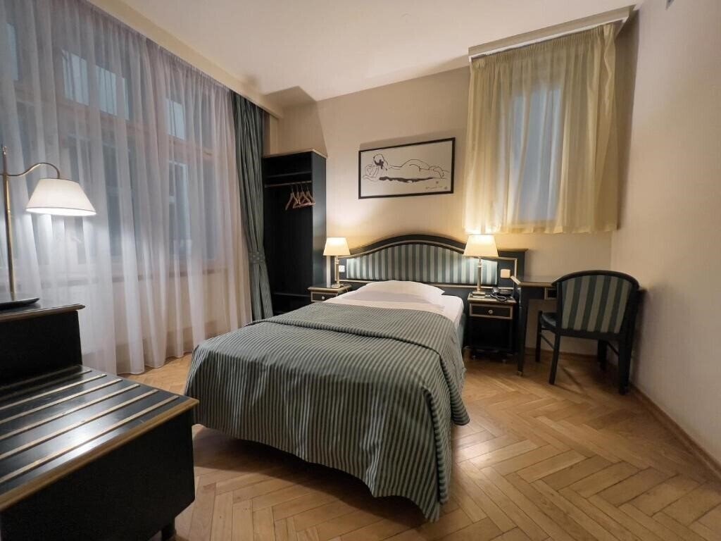 Панорама Elysee 4*