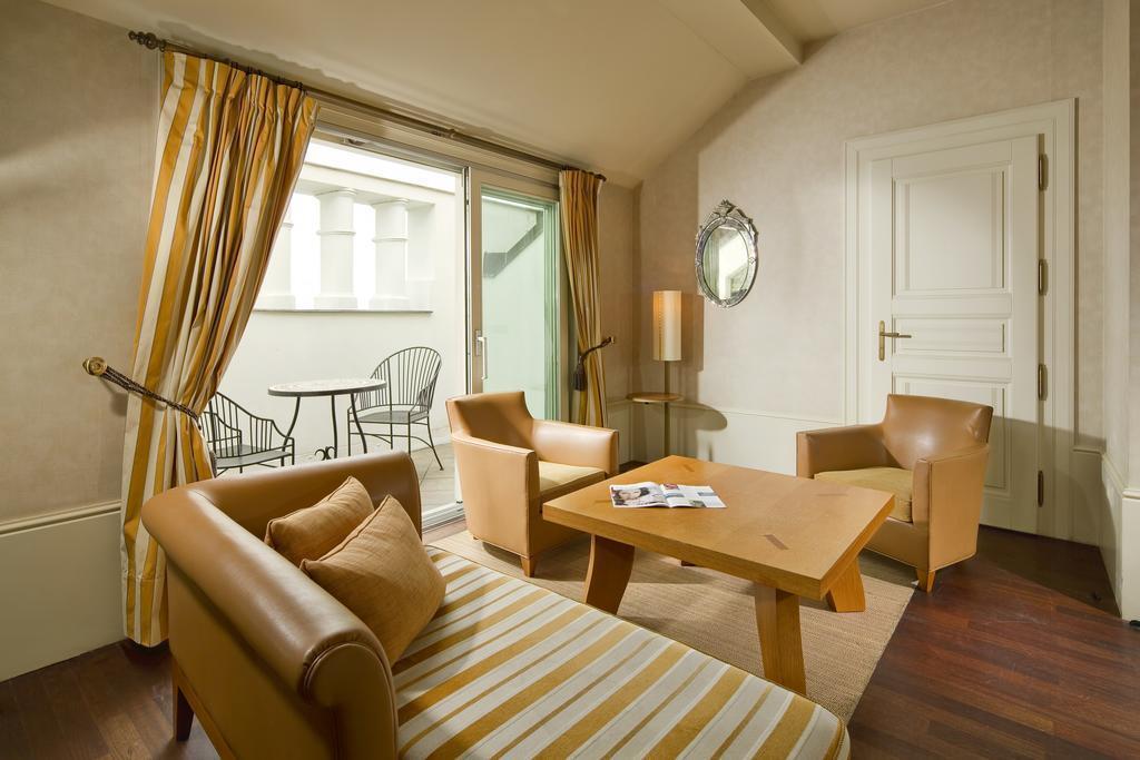 Территория Mamaison Riverside 5*
