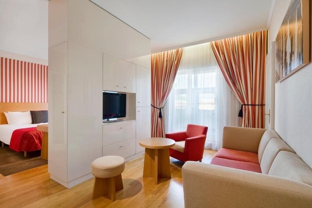 Картинка Mamaison Riverside 5*