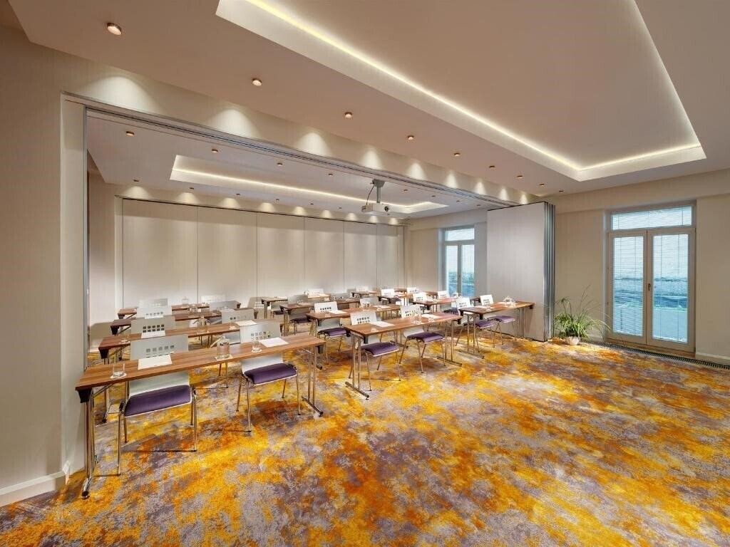 Территория Mamaison Riverside 5*