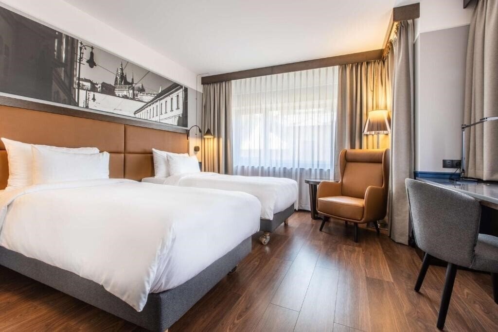 Вид Sheraton Prague Charles Square Hotel 5*