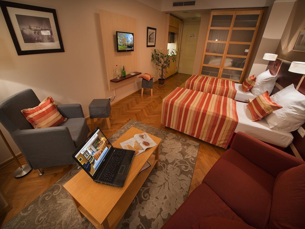 Панорама Julis 4*