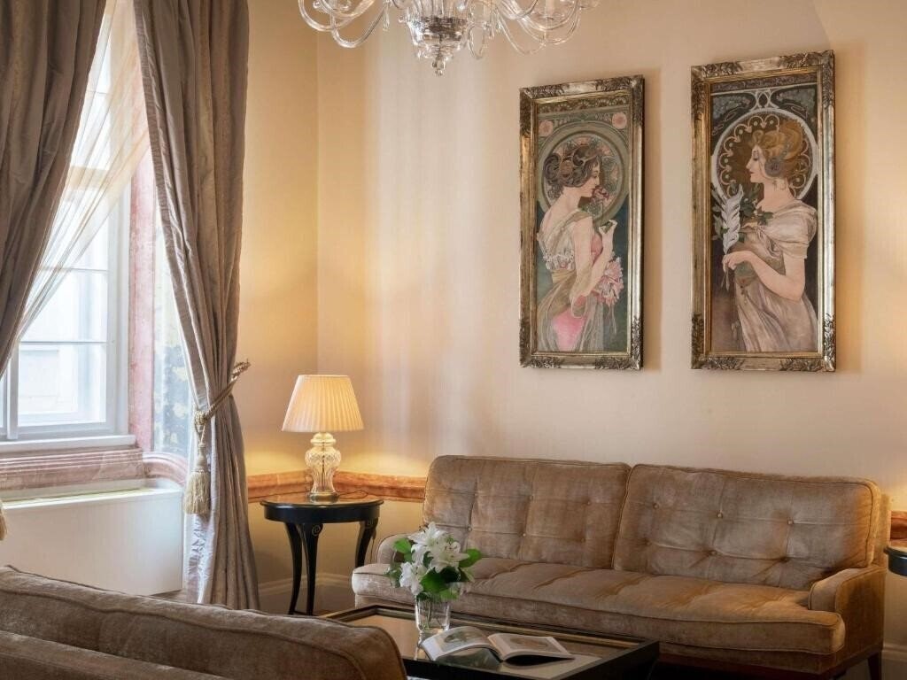 Апартаменты Mozart Hotel Prague 4*