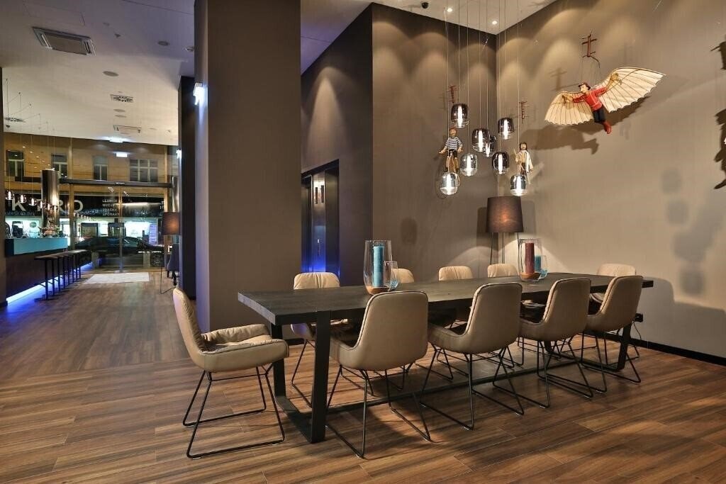 Панорама Motel One Praha 3*