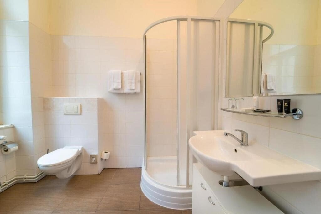 Картинка Metropolitan Old Town Hotel 3*