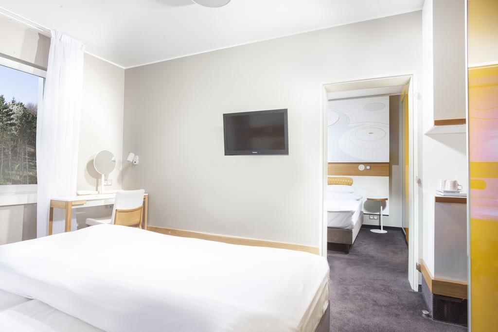 Територія Golf 4*