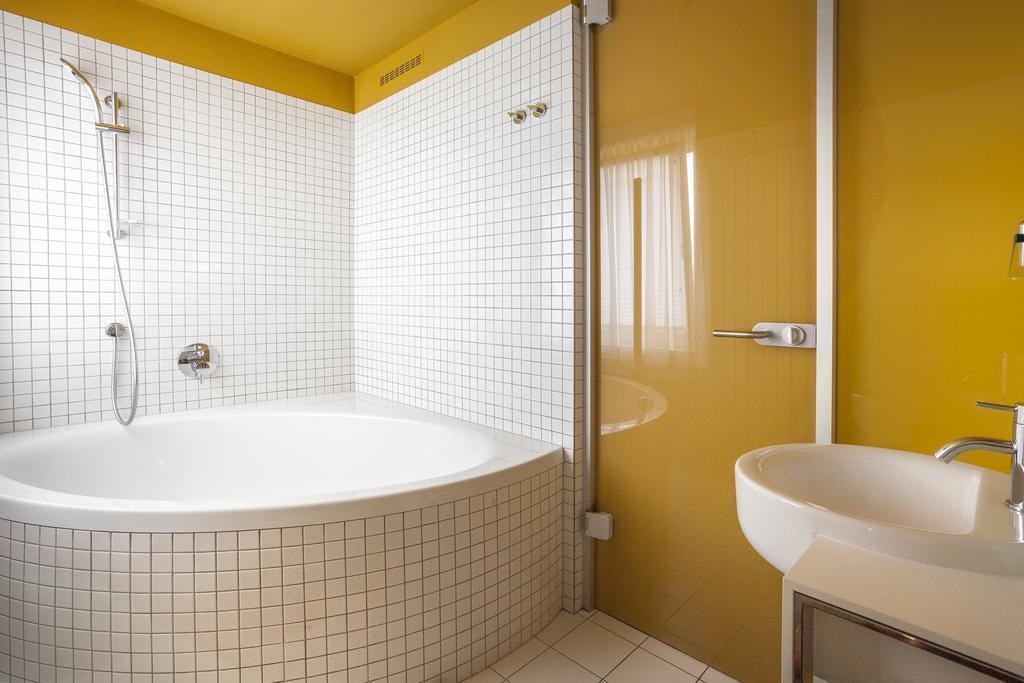 Апартаменти Golf 4*