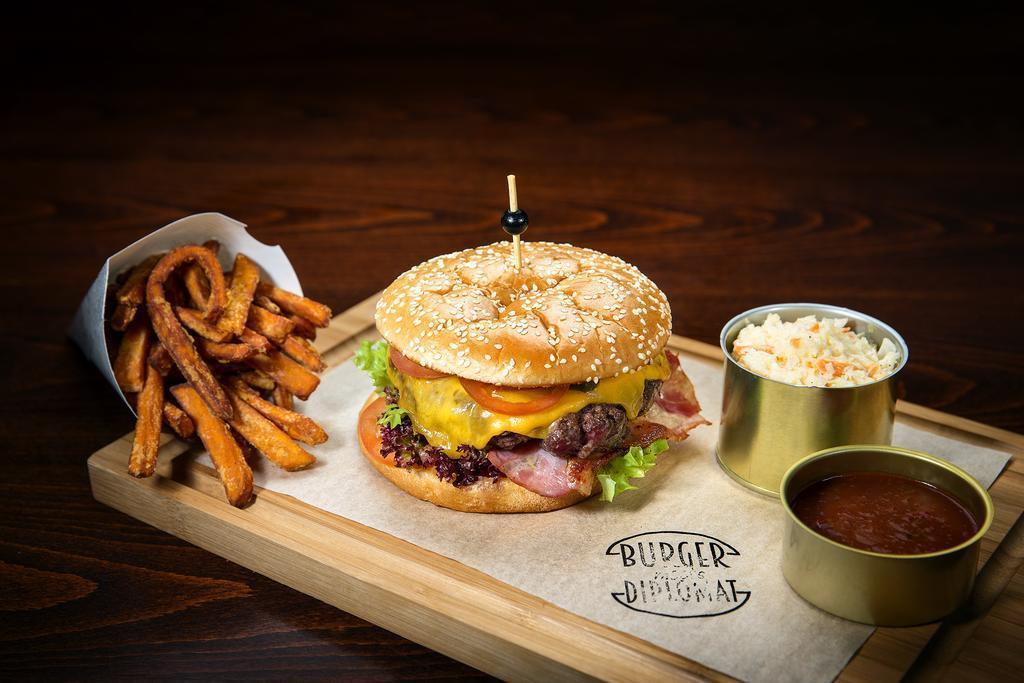 Панорама Diplomat 4*