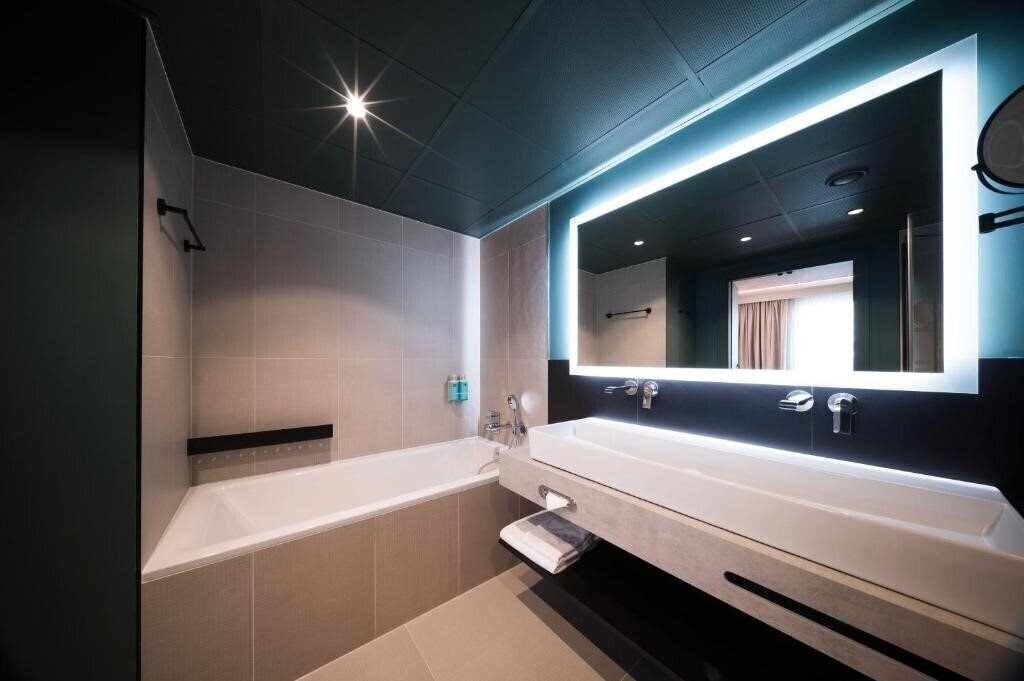 Фото Novotel Praha Wenceslas Square 4*