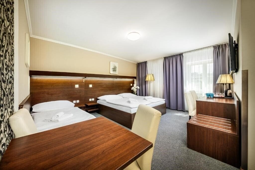 Территория Martin Hotel Prague 4*