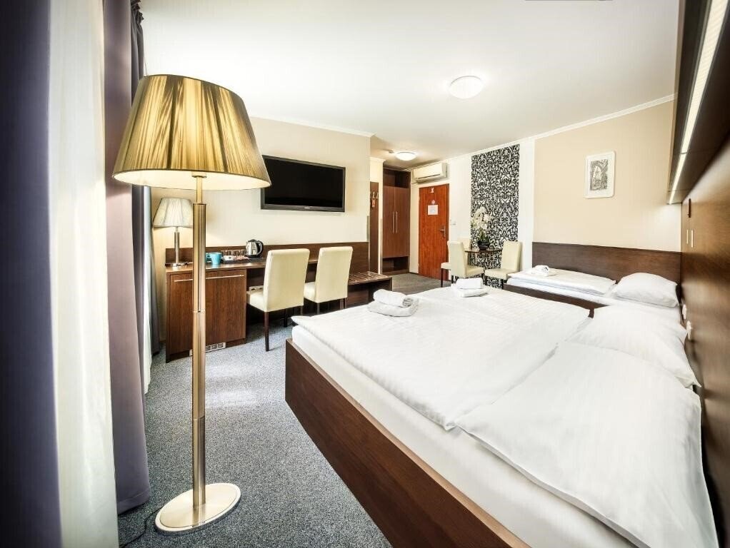 Апартаменты Martin Hotel Prague 4*