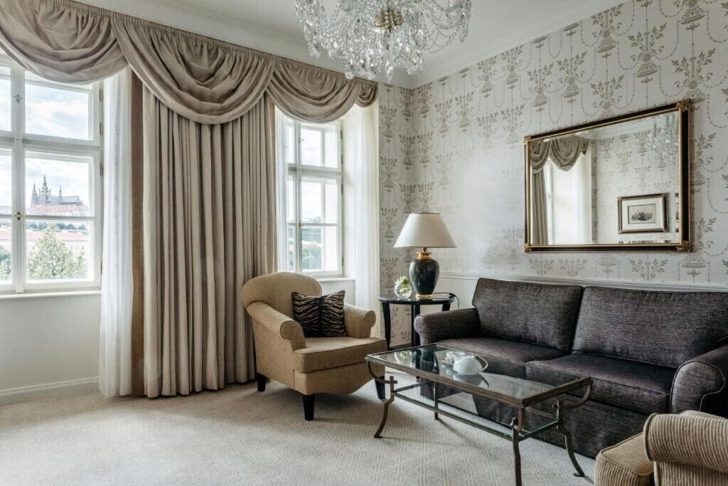 Апартаменты Four Seasons 5*