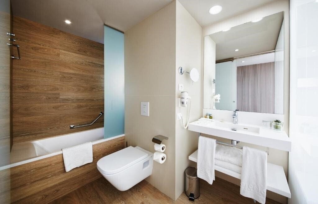 Картинка Occidental Praha 4*