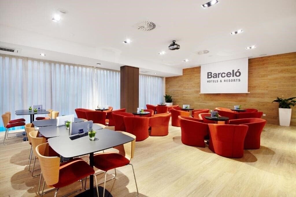 Вид Occidental Praha 4*
