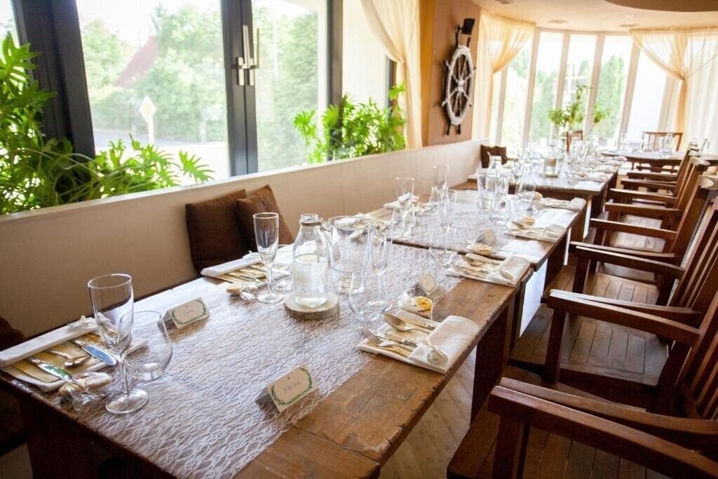 Фотографія Hotel Elegant 4*