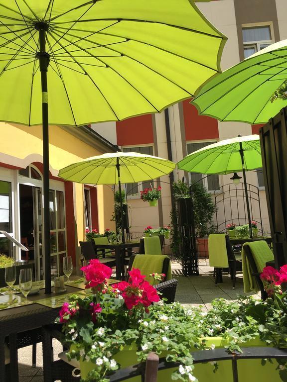 Панорама Meteor Plaza 4*