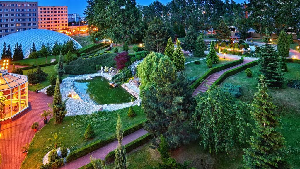 Апартаменты Top Hotel Praha 4*