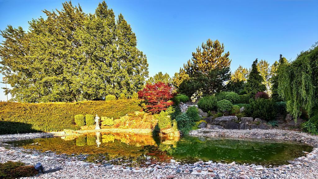 Панорама Top Hotel Praha 4*