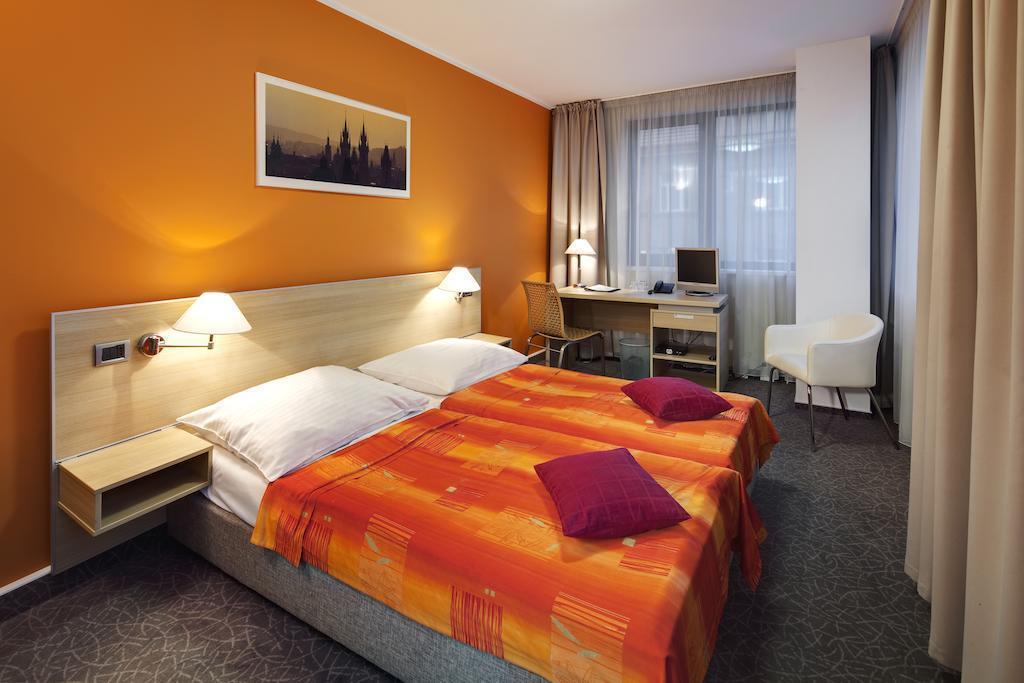 Апартаменты Ehrlich 4*