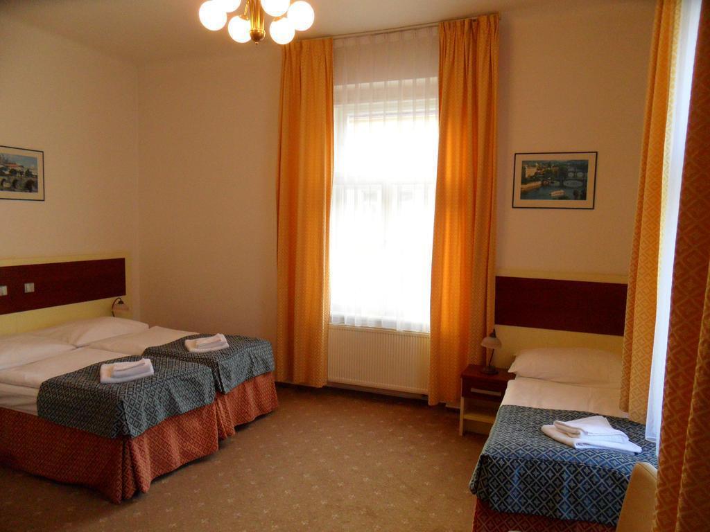 Апартаменти Atos 3*