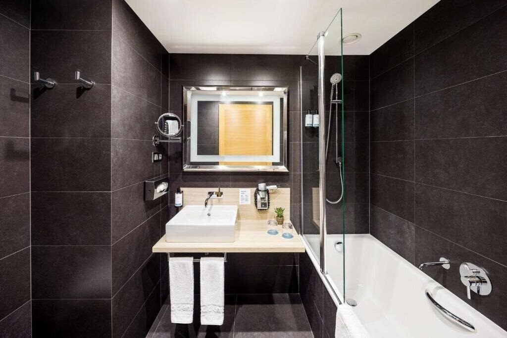 Вид Occidental Praha Five 4*