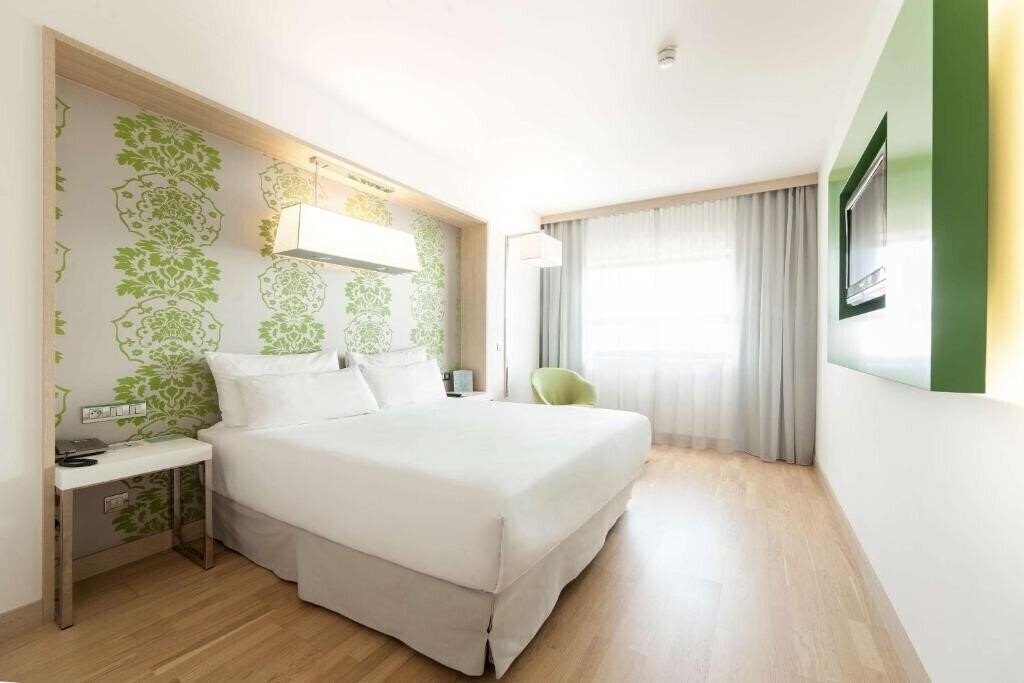 Территория Occidental Praha Five 4*
