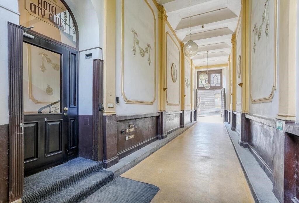 Апартаменти City Club 3*