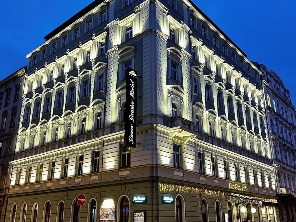 Готель Green Garden 4*