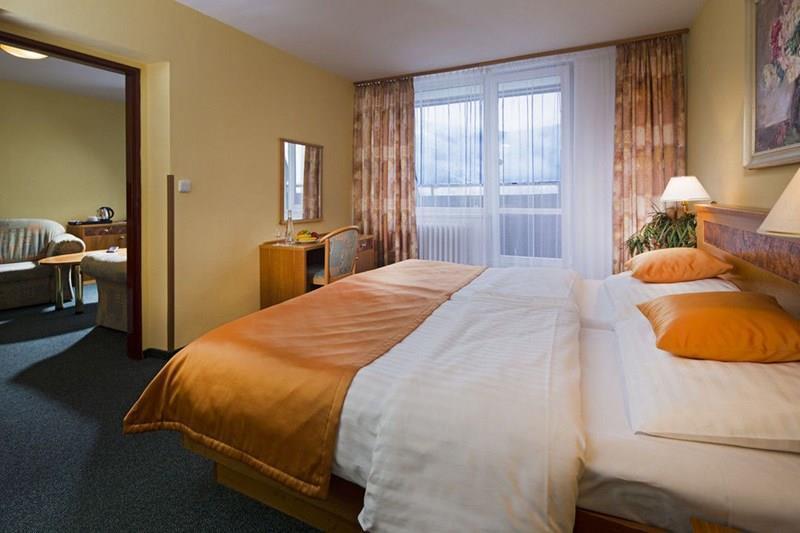 Апартаменты Orea Hotel Horal 4*