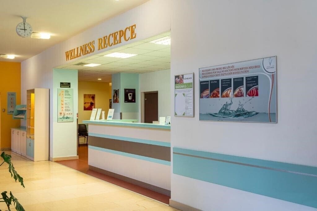 Вид Akademik Behounek 3*