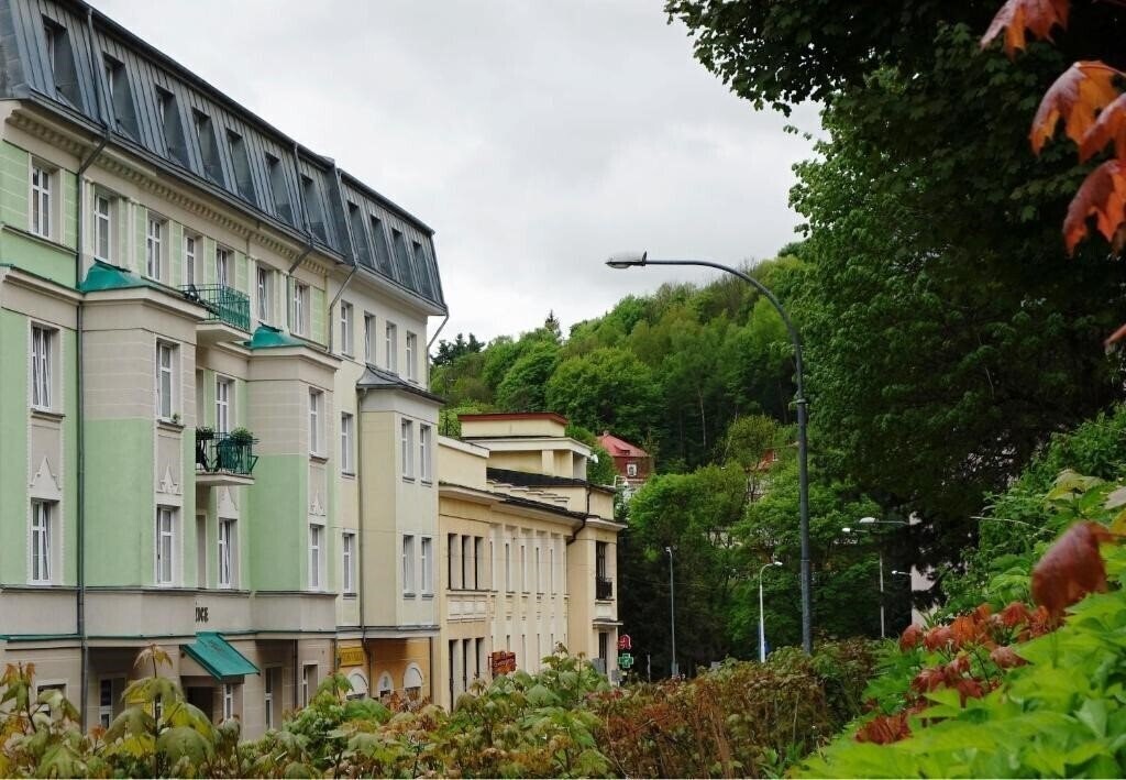 Панорама Luzice 3*