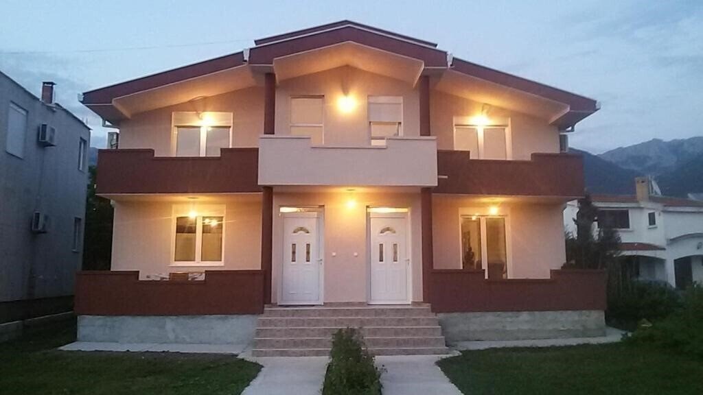 Готель Jasmina 3*