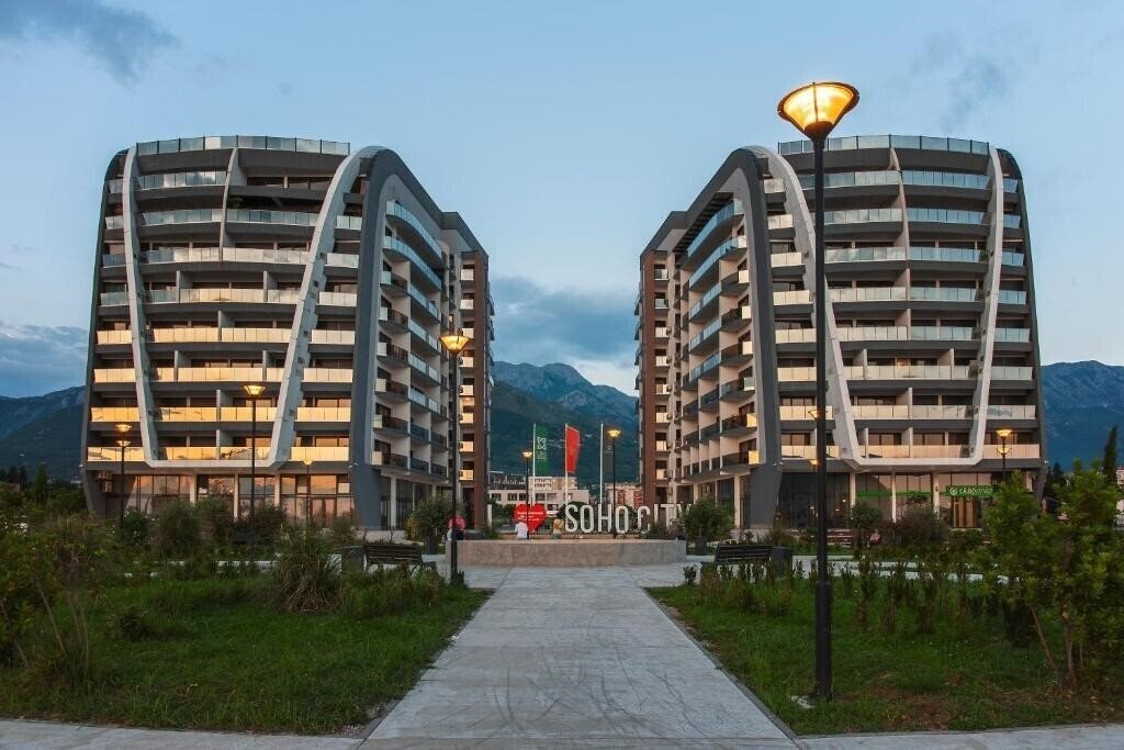 Картинка Soho Suites 4*