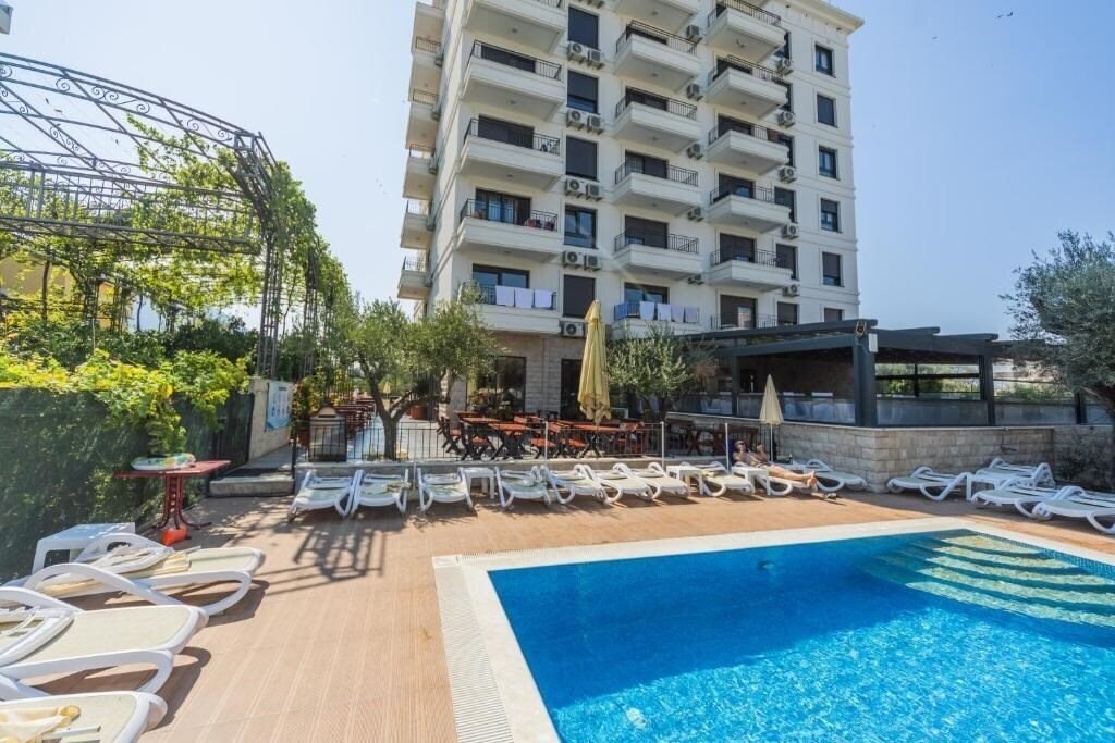 Вид Hotel Pharos Bar 3*