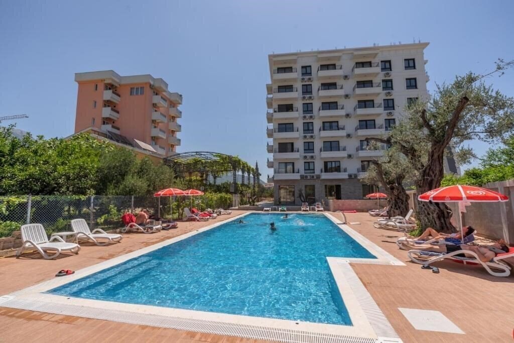 Панорама Hotel Pharos Bar 3*