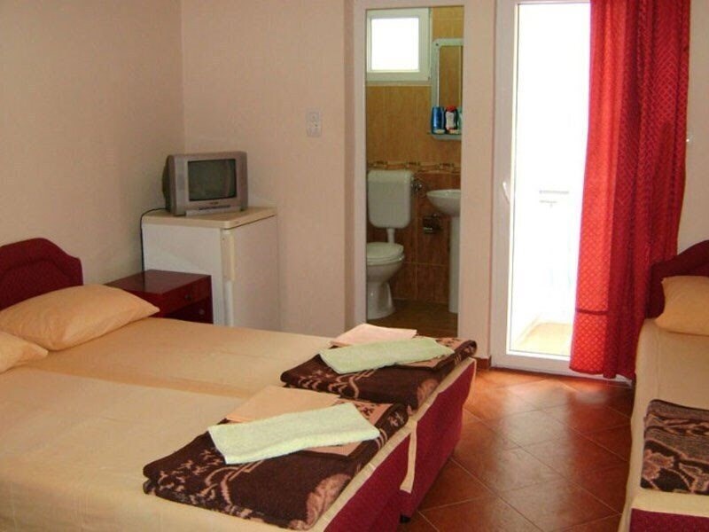 Апартаменты Adria 2*