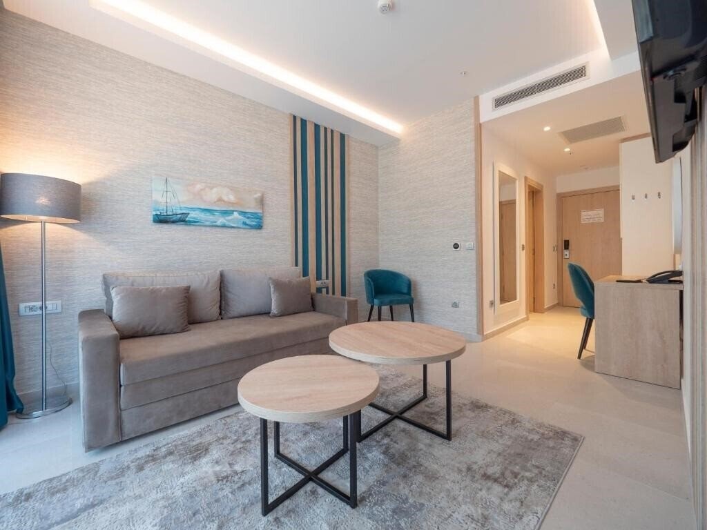 Панорама Montenegro Beach Resort 4*
