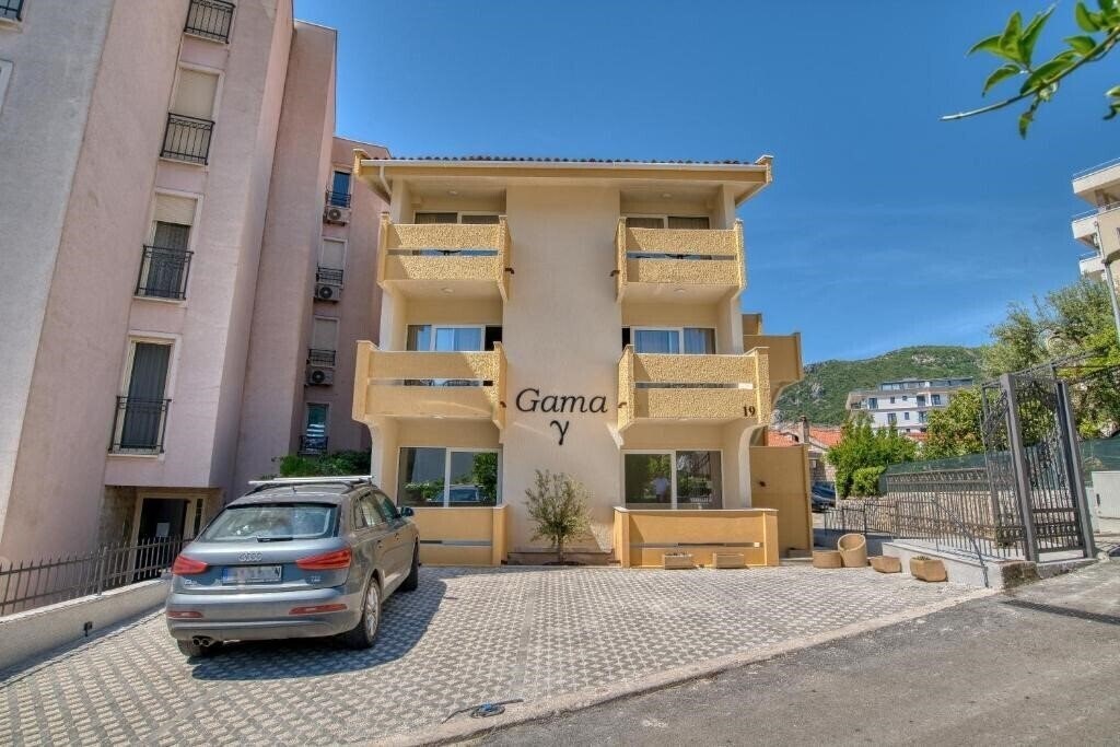 Отель Gama Residence 4*