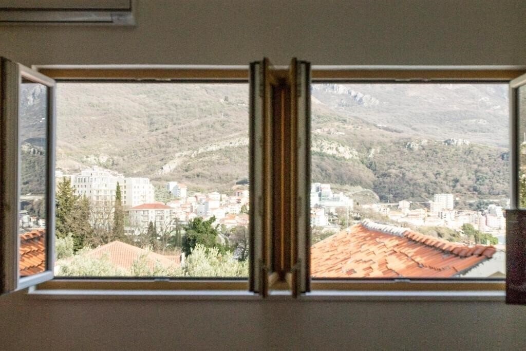 Территория Petrovic App 3*