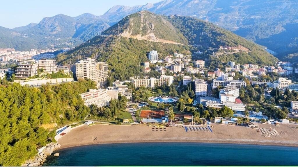Вид Iberostar Waves Bellevue 4*