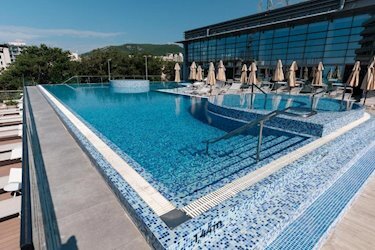 Горящие туры в Черногорию  из  Кельна