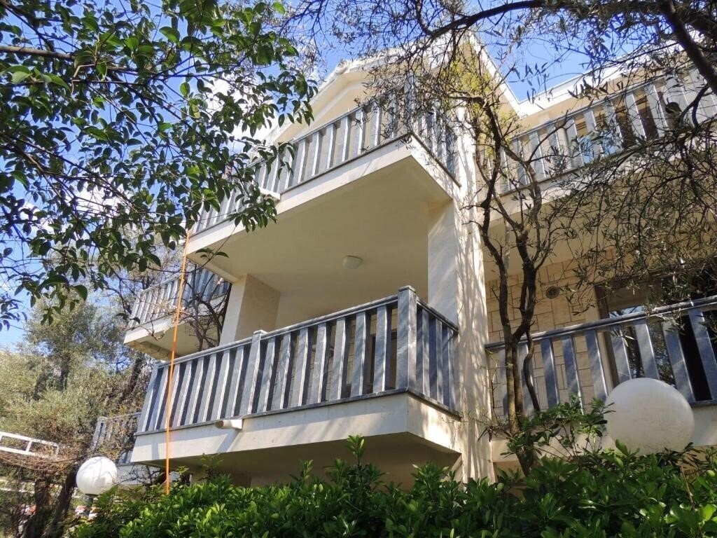 Готель Desa 3*