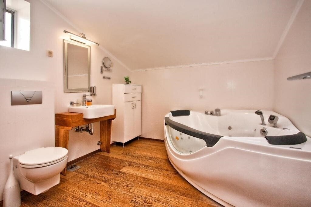 Территория Kristina Hotel 5*