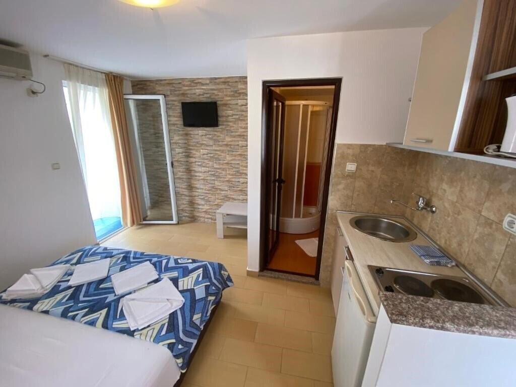 Апартаменти Azzuro 4*