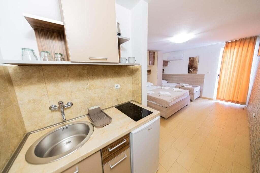 Картинка Azzuro 4*