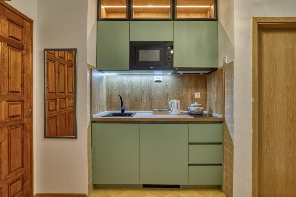 Апартаменты Elena 3*