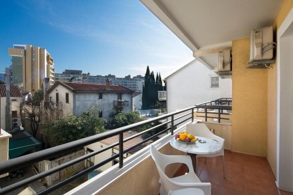Вид Apartments Salus 3*