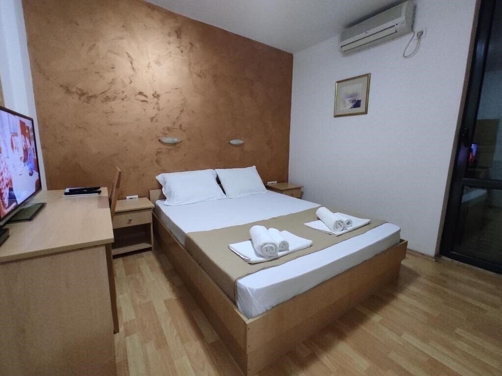 Картинка Villa Mare Budva 3*